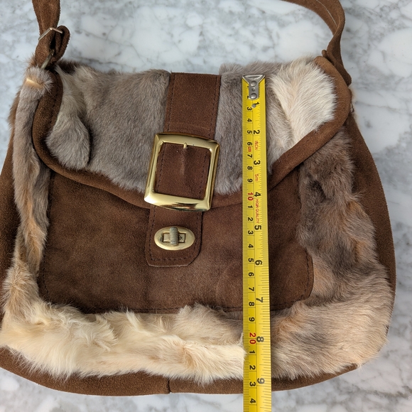 Vintage Suede Leather And Kangaroo? Fur Shoulder Bag Purse Flap Clasp - Picture 7 of 9